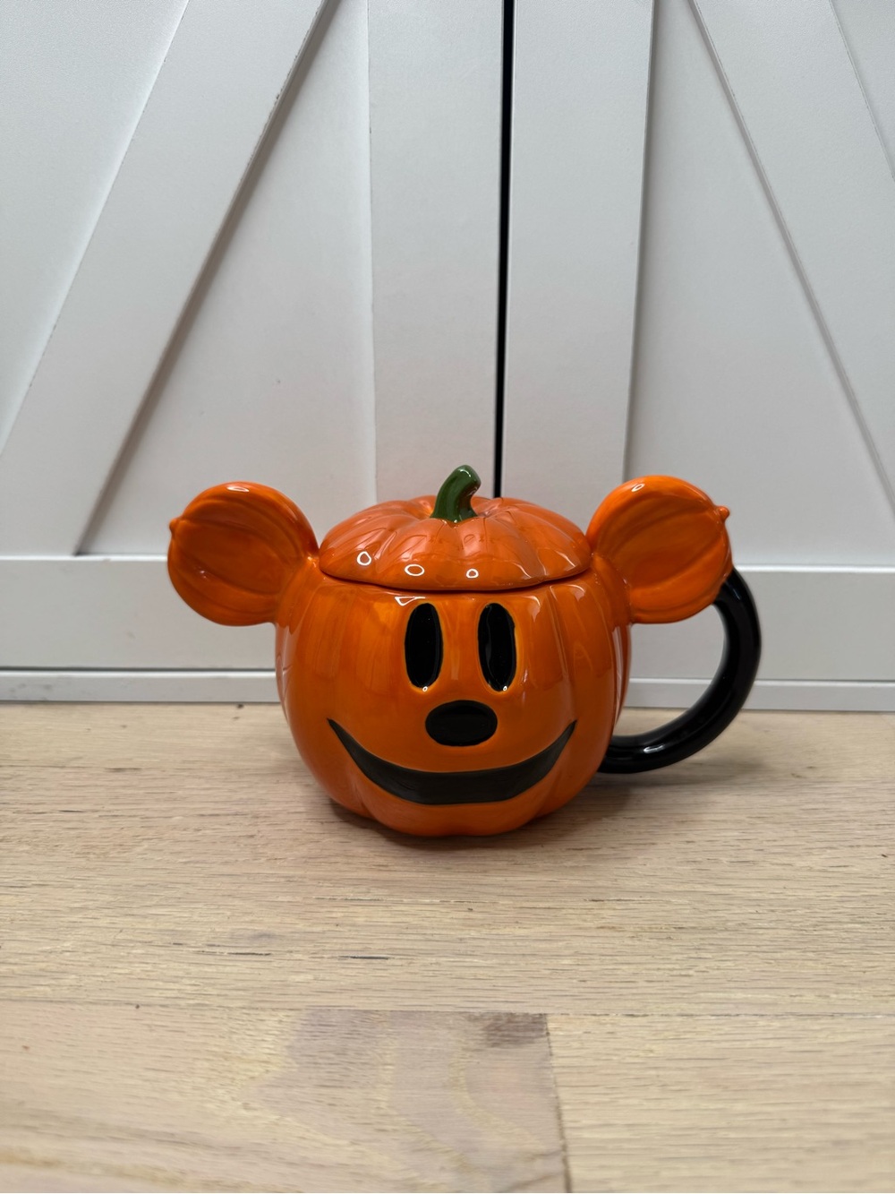 NWT Mickey Mouse Pumpkin Mug